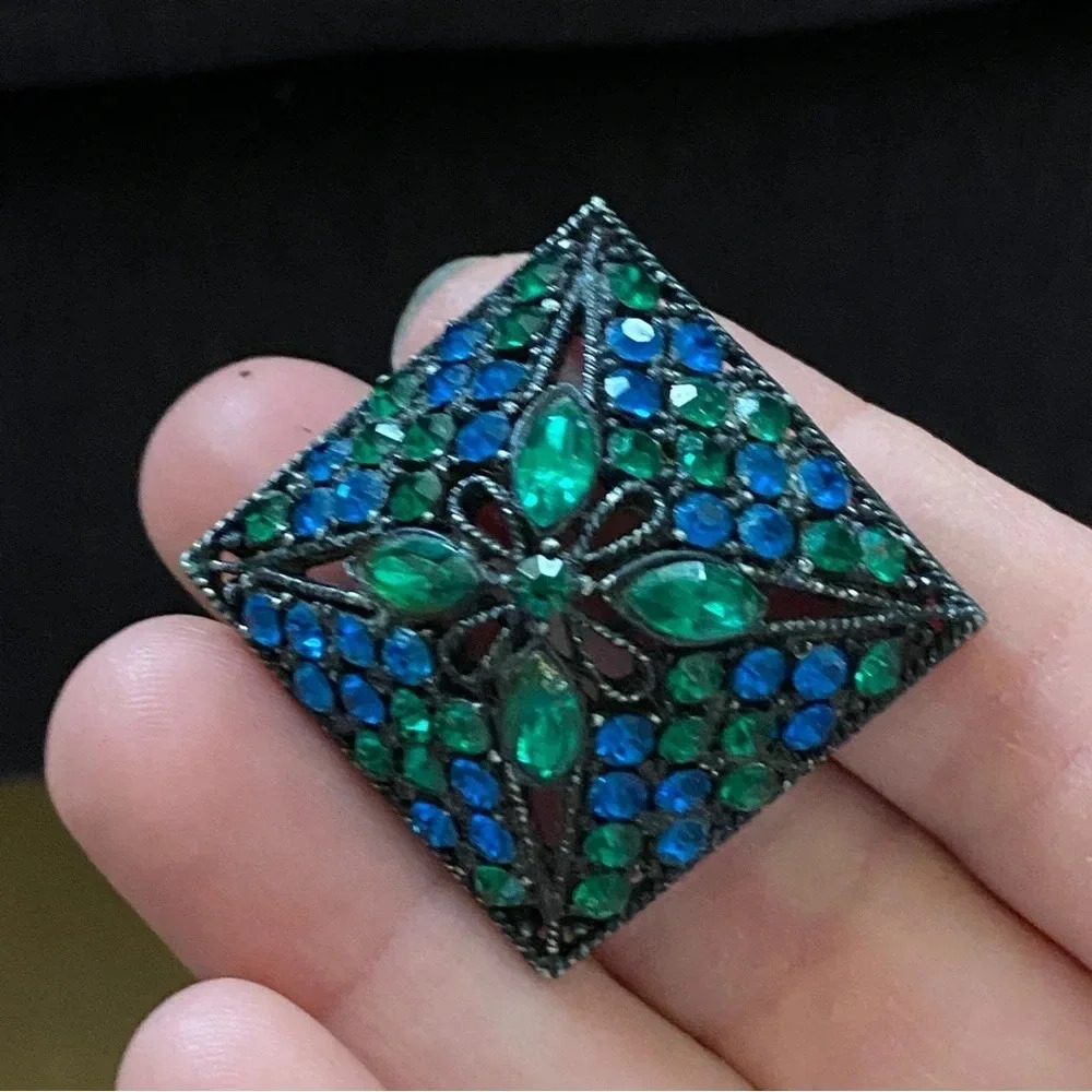 Vintage 1950s Art Deco Kaleidoscope Domed Rhinestone 1.5in Brooch Pin Signed